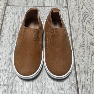 Deer Grace tan tennis shoes